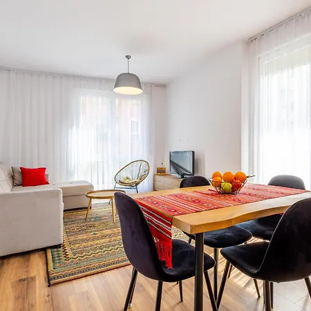 Appartement Modern With Parking - 10 Min Walk To Center *